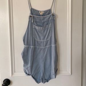 Billabong romper/ overalls